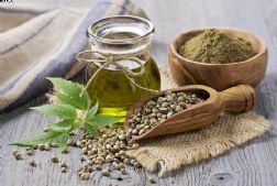 فروش روغن شاهدانه ۶۰ سی سی غذایی و درمانی و بهداشتی