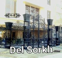 طراح  و سازنده انواع درب های فرفورژه و سی ان سی و ساده